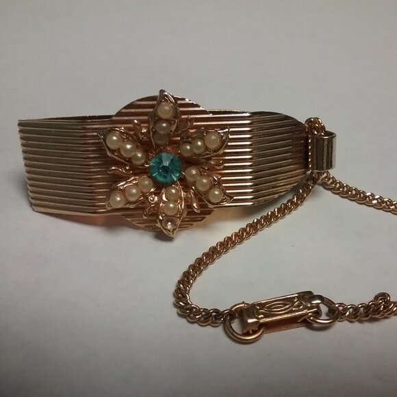 Vintage Gold Tone Glove Clip with Chain 1950's - Picture 5 of 6